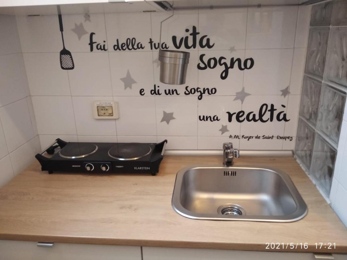 Mariantomare Casa Vacanze Monolocale Lungomare Bari Kültér fotó